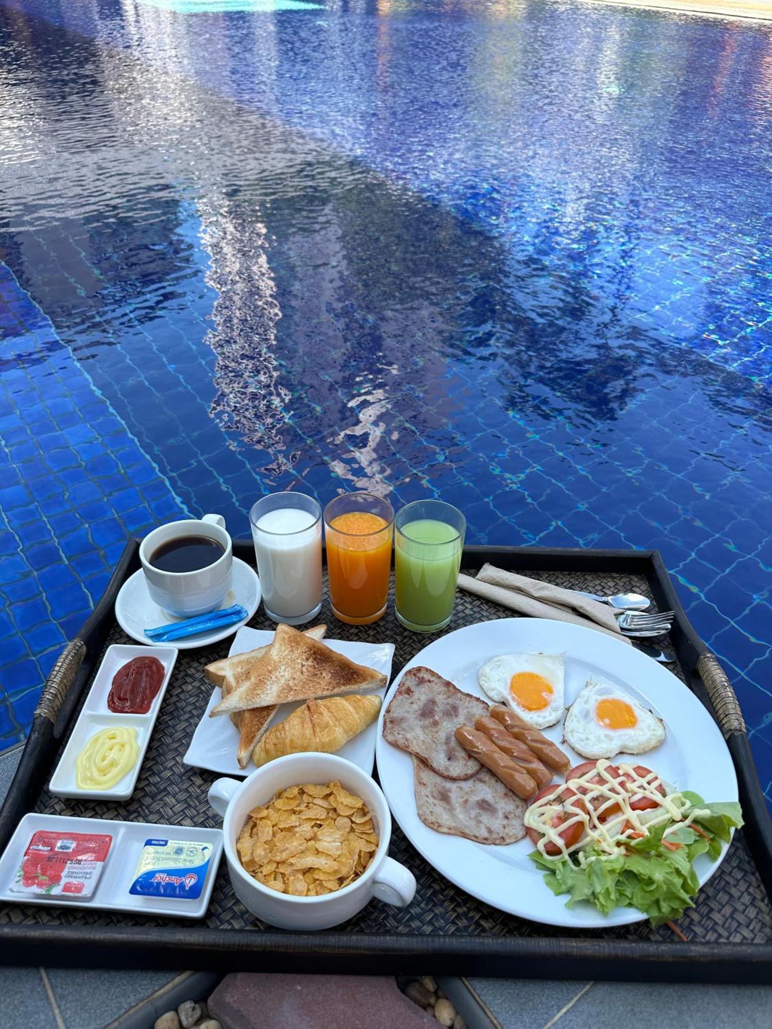 Paradise Land Resort Pattaya Esterno foto