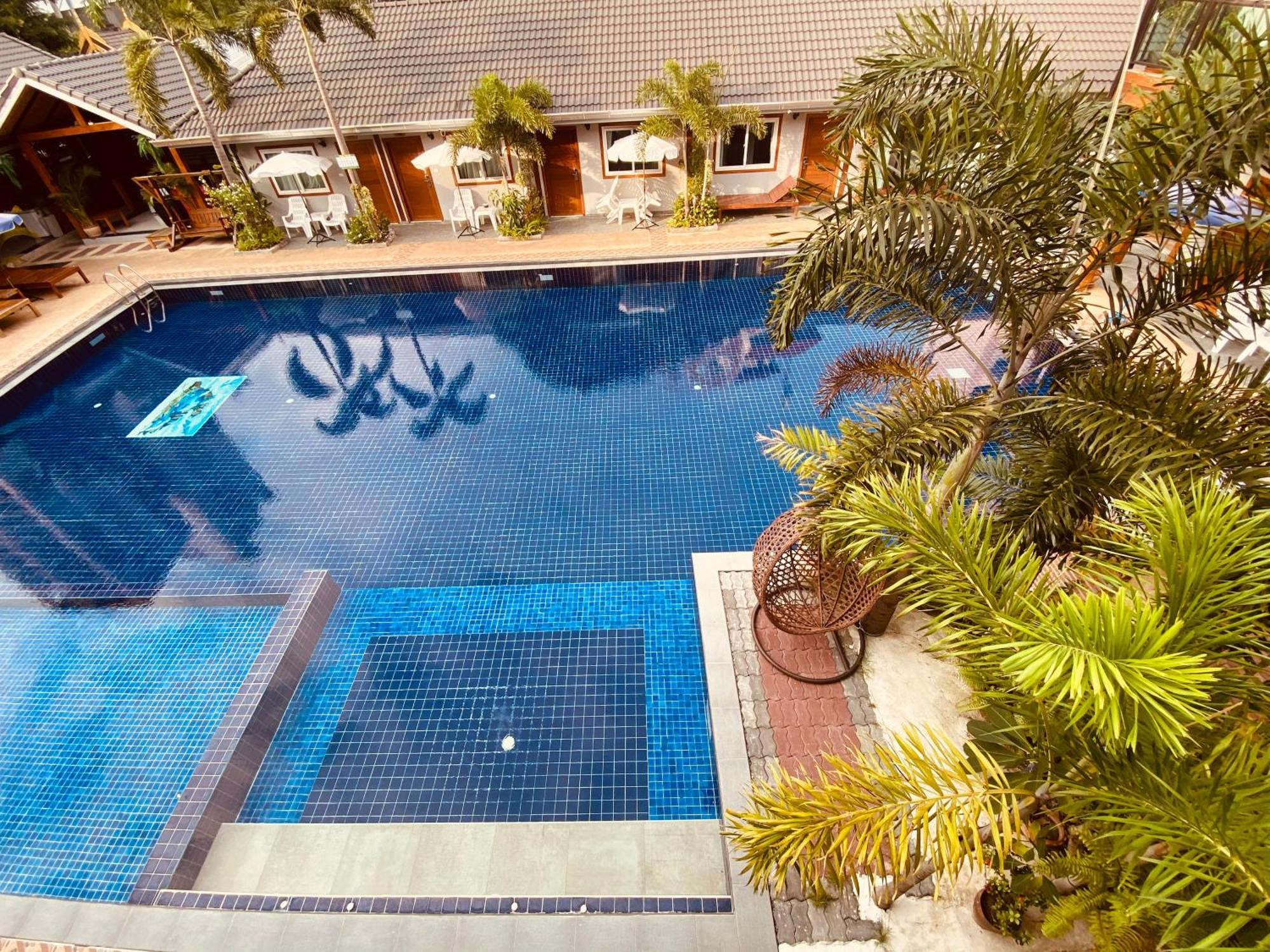 Paradise Land Resort Pattaya Esterno foto
