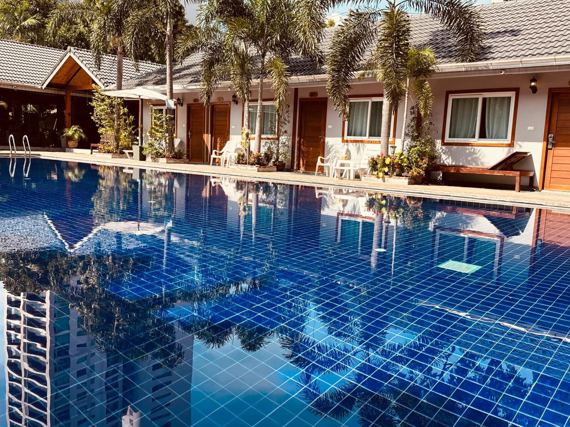 Paradise Land Resort Pattaya Esterno foto