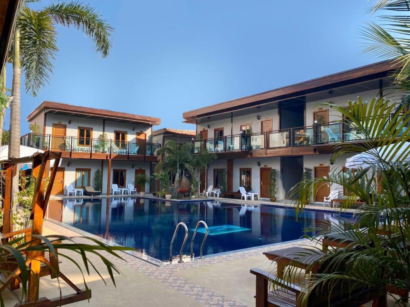 Paradise Land Resort Pattaya Esterno foto